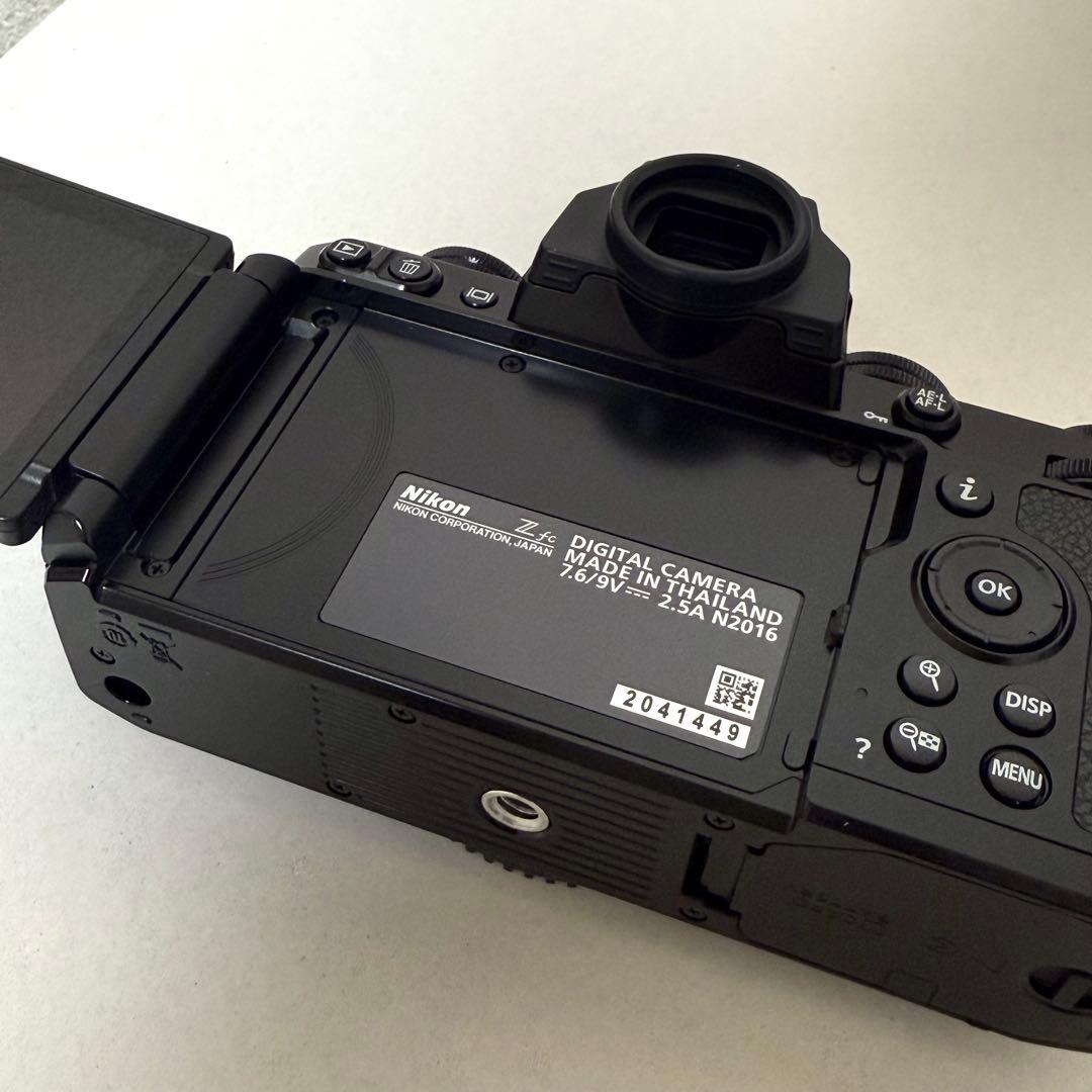 【美品】Nikon Zfc 16-50 VR レンズキット ブラック　備品付き⭐︎