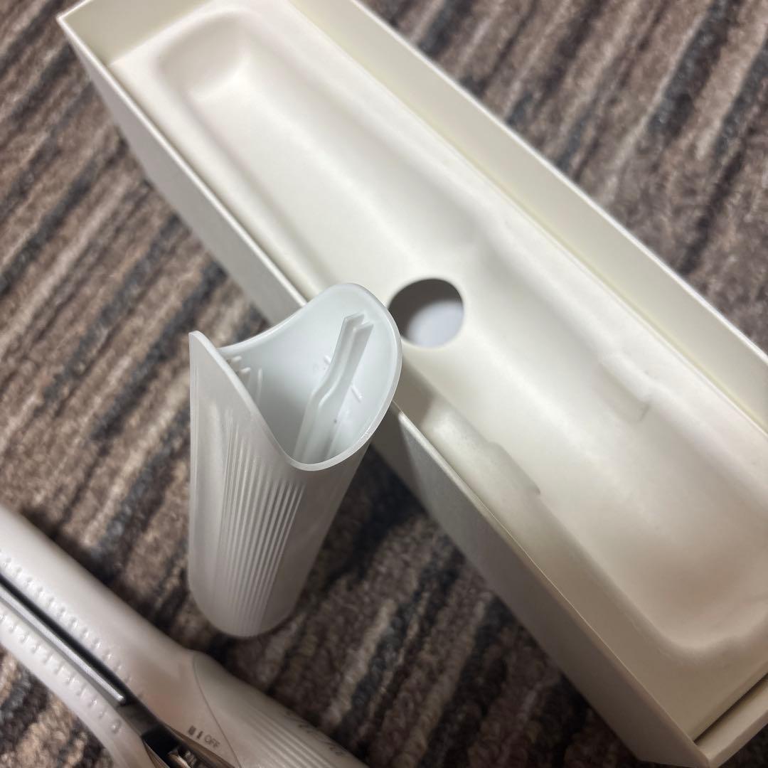 ReFa リファ フィンガーアイロン コードレス ヘアアイロン ホワイト