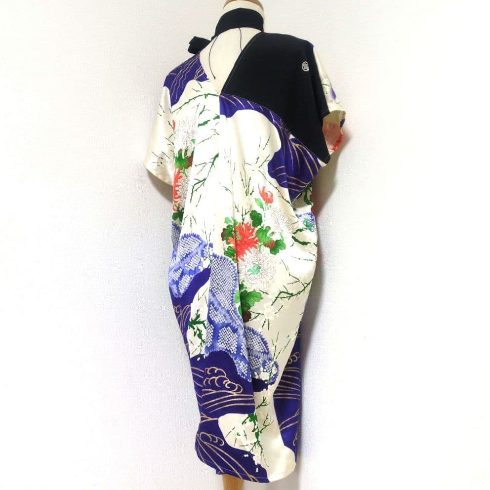 ムーミン様☆アイボリー花鳥と菊 振袖リメイクV開きワンピ*