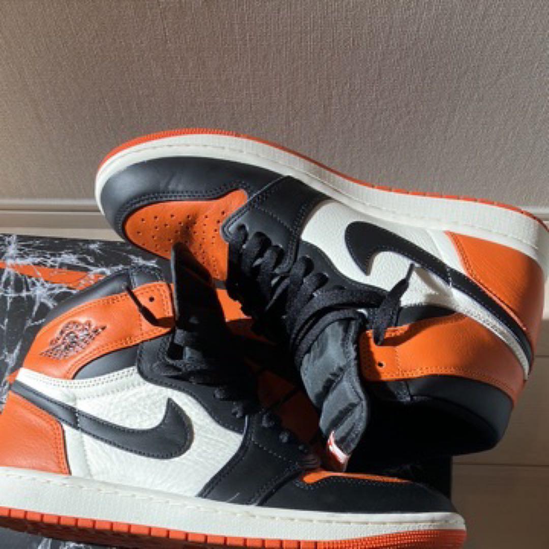 ナイキ エアジョーダン1レトロハイ OG シャッタードバックボード