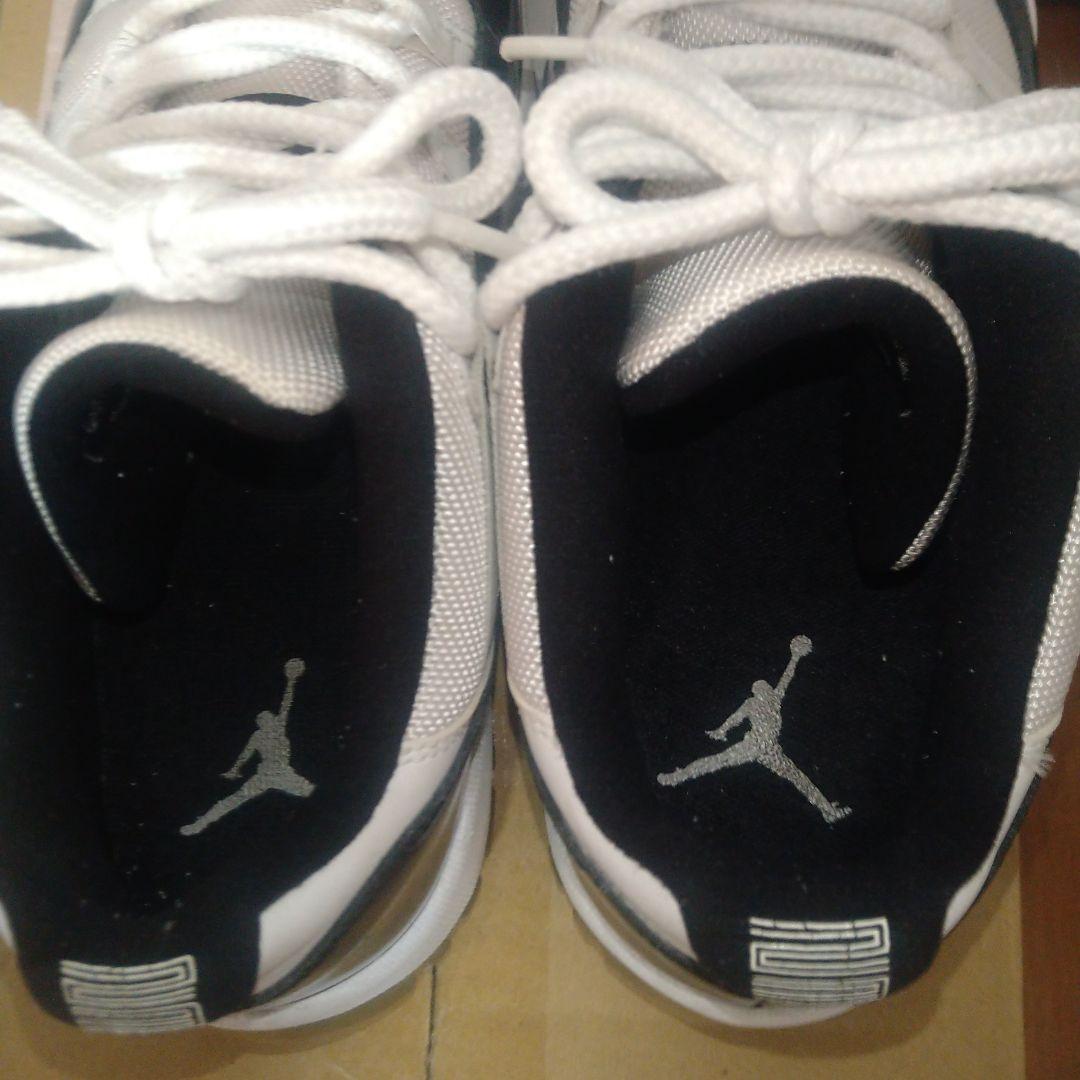 ジョーダン11 ロー コンコルド