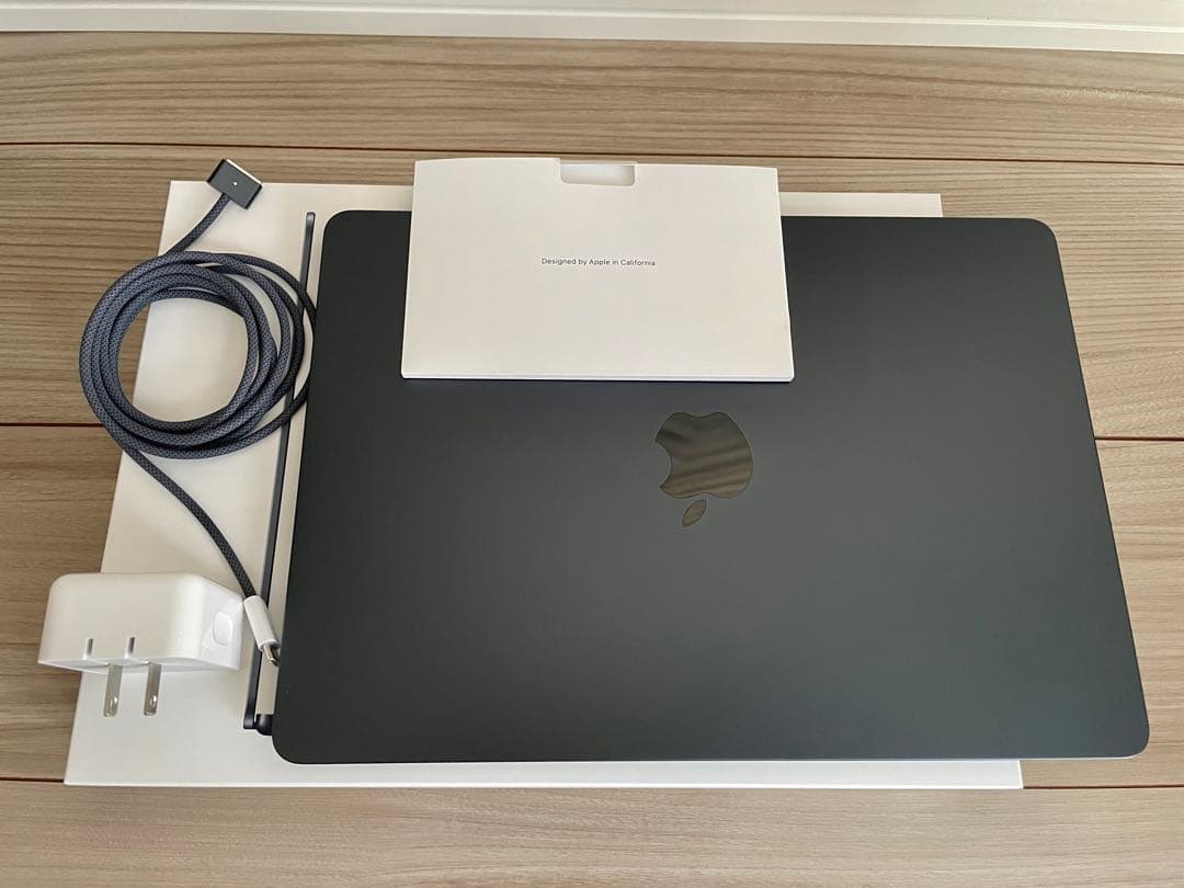 【UK配列】MacBook Air 2024 13インチ M3 24-512GB