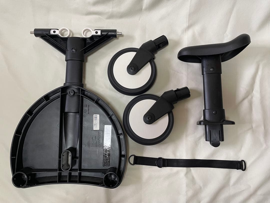 美品STOKKE ベビーゼン ヨーヨー ボード yoyo+ board ブラック