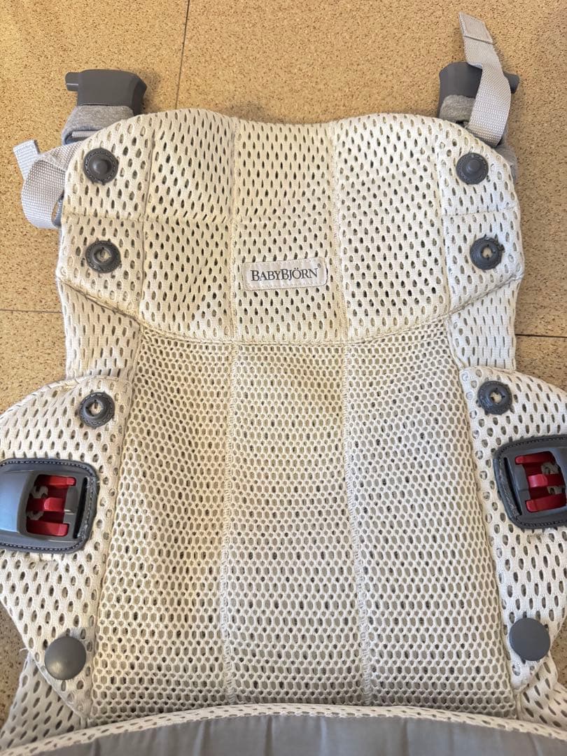 BabyBjörn 抱っこ紐 グレー メッシュ