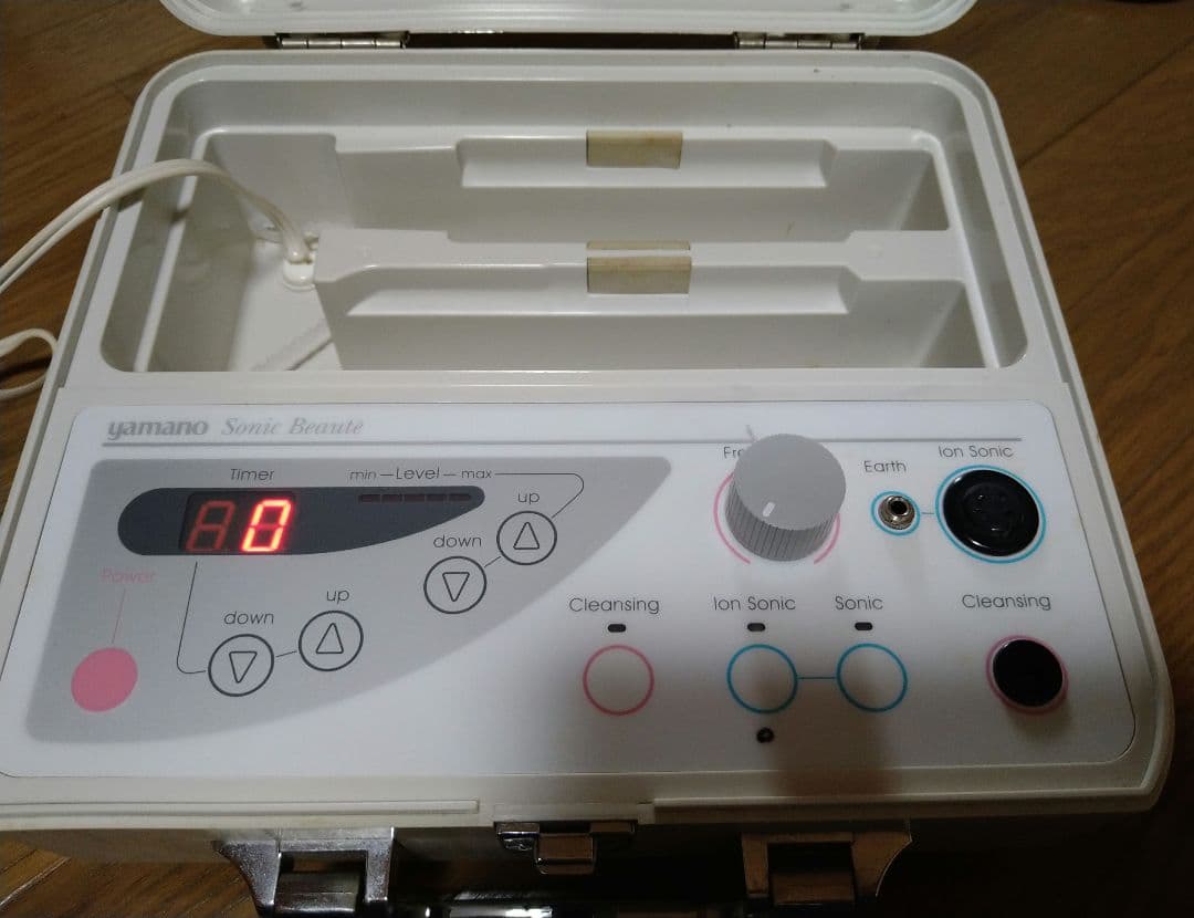 ヤマノ　yamano ソニックボーテ　美顔器　毛穴洗浄　イオン導入　山野愛子
