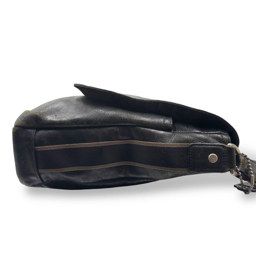 【良品】コーチ　ショルダーバッグ　メッセンジャー　斜め掛け　クロスボディブラック