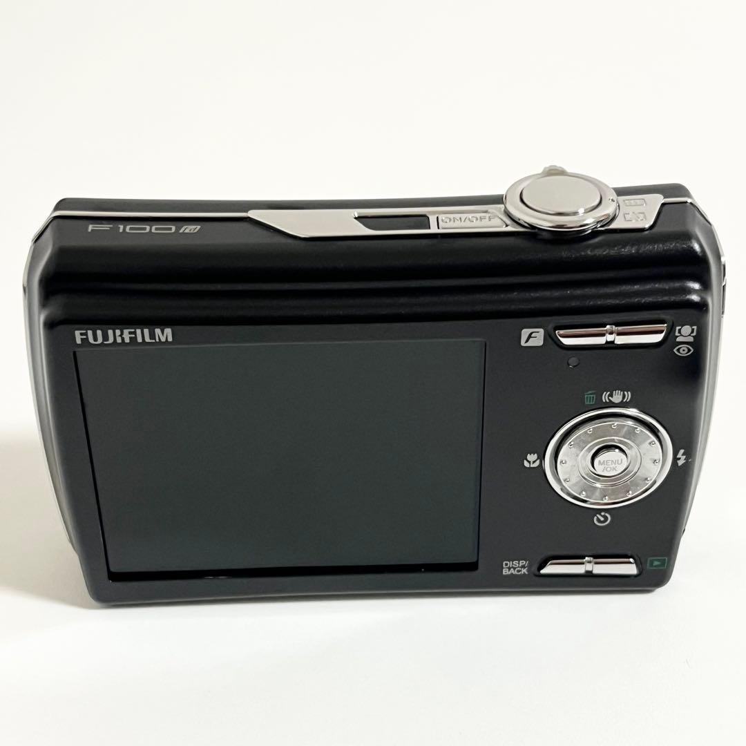 デジタルカメラ FUJIFILM finepix F100fd