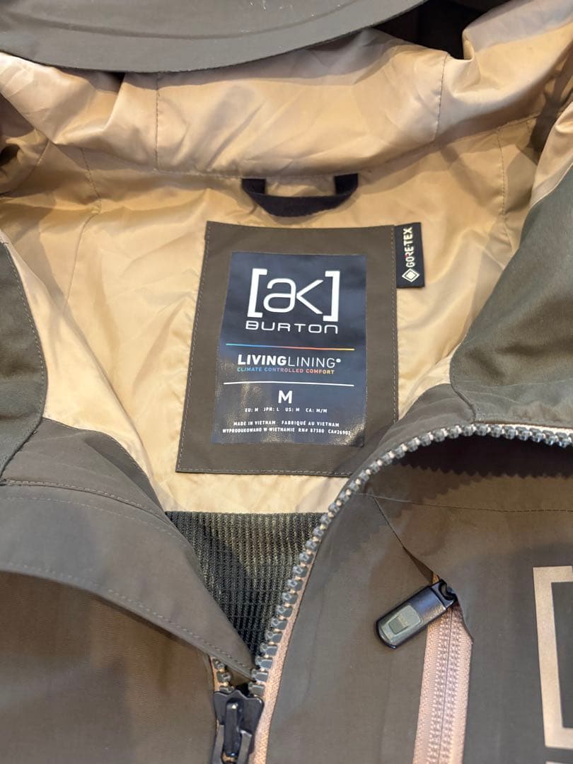 Burton [ak] GORE-TEX ジャケット オリーブ