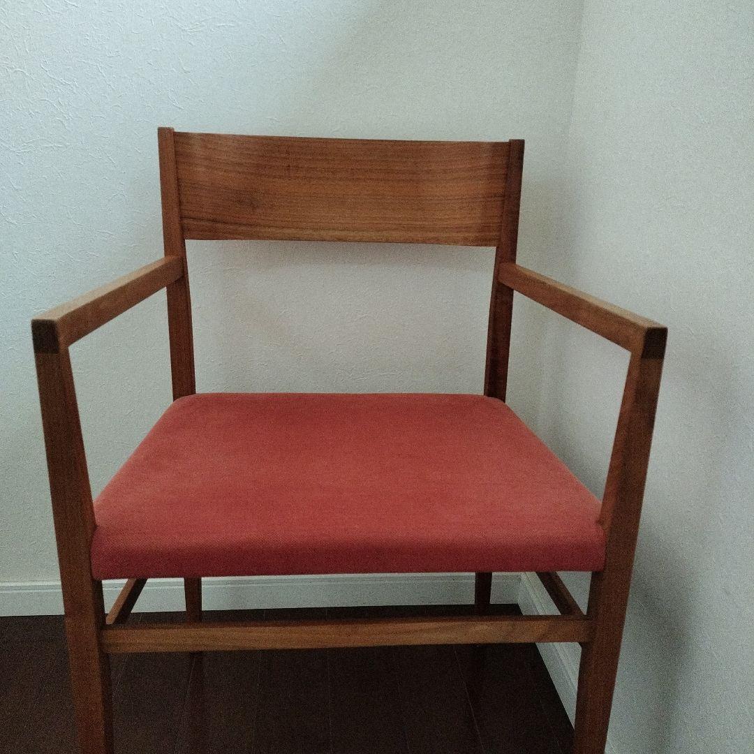 阿久津宏　木製アームチェア