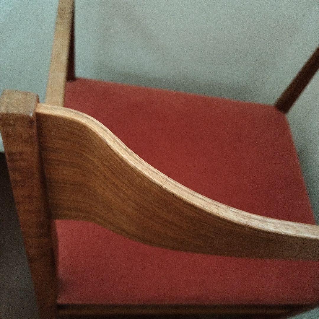 阿久津宏　木製アームチェア