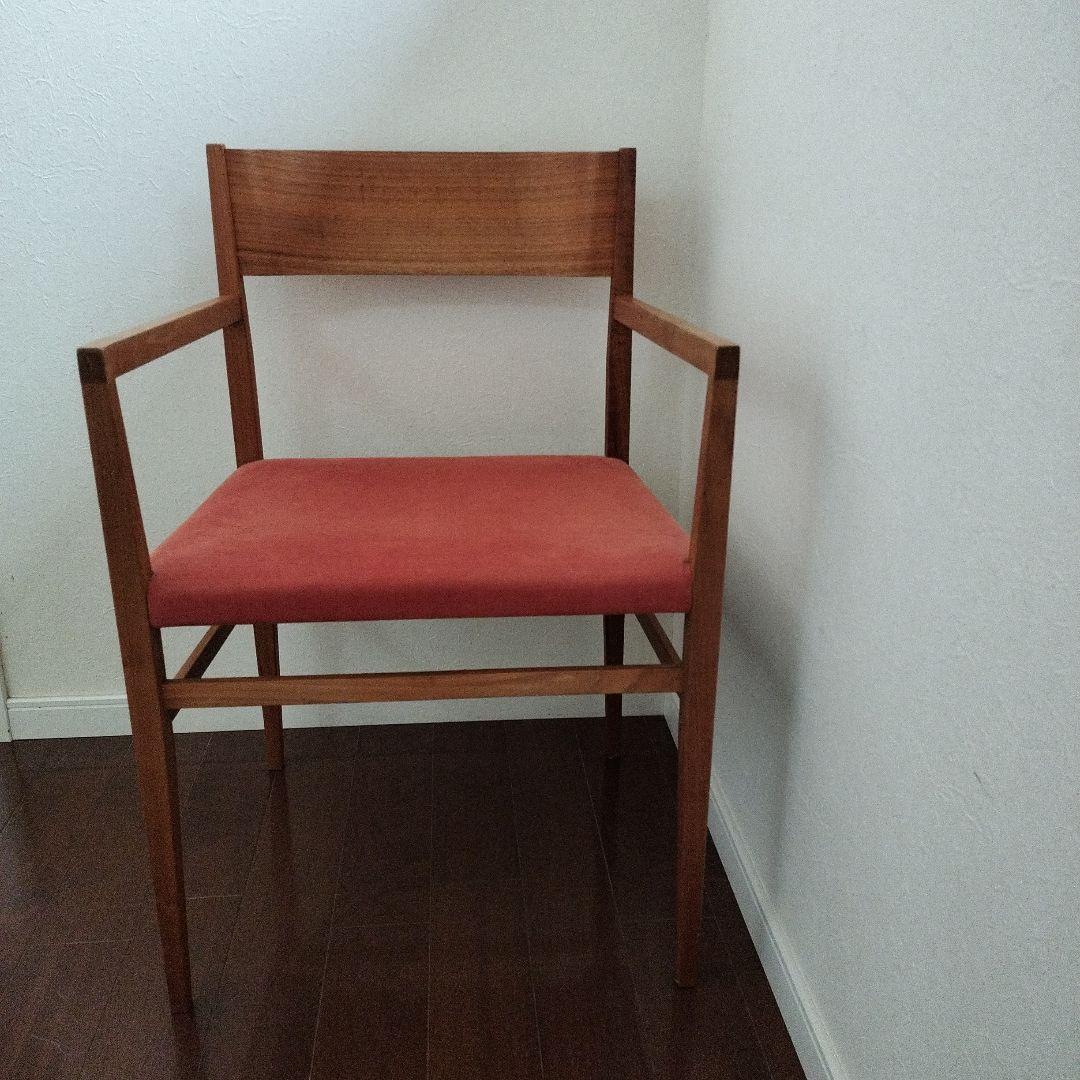 阿久津宏　木製アームチェア