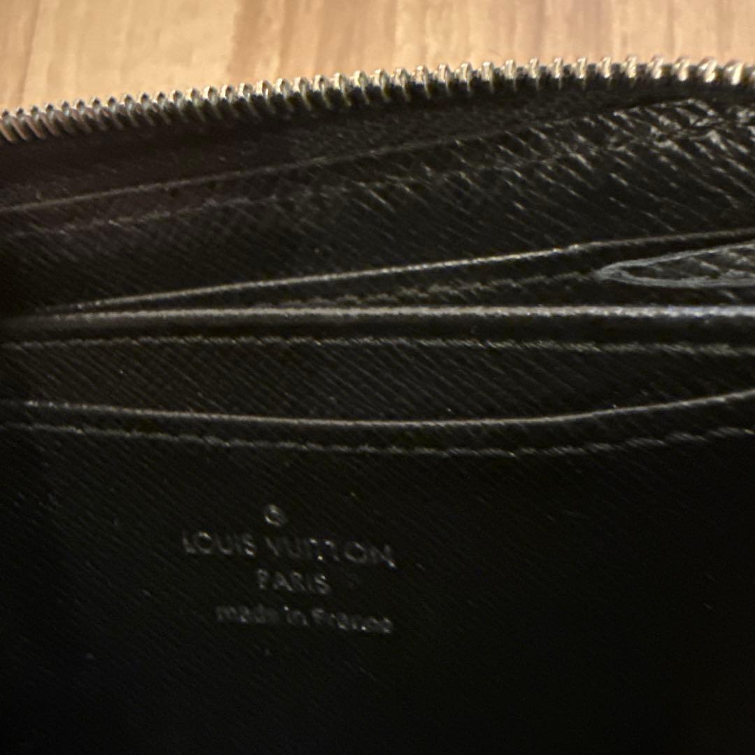 ぱ*イ様 ルイ・ヴィトン LOUIS VUITTON ジッピーパース