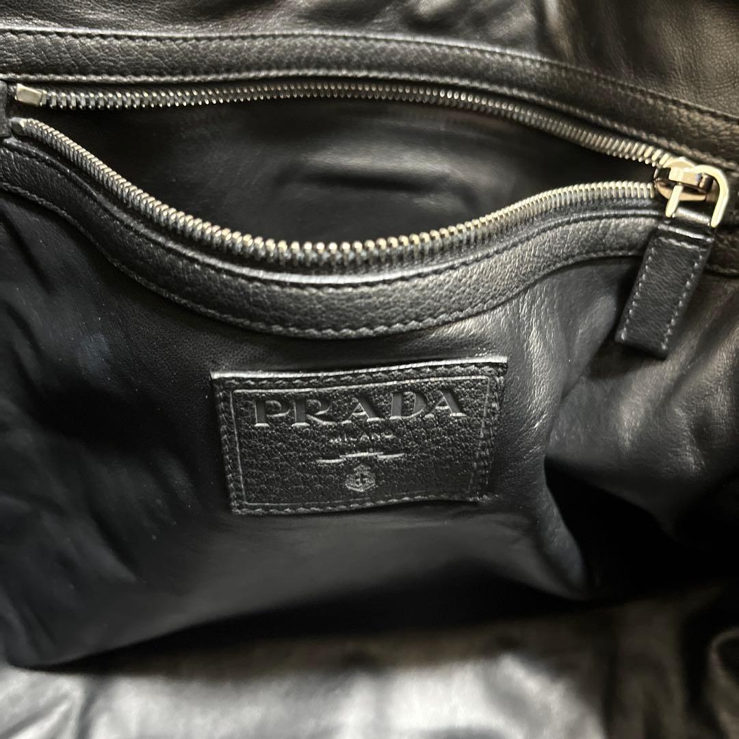 PRADA メンズ レザートートバッグ
