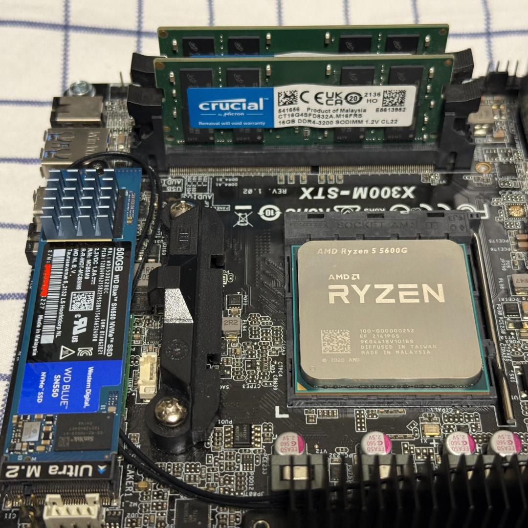 Deskmini X300 組込 Ryzen5 5600G/32GB/500GB