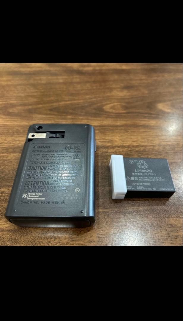 Canon EOS M100 EF-M15-45 IS STM美品ミラーレス一眼