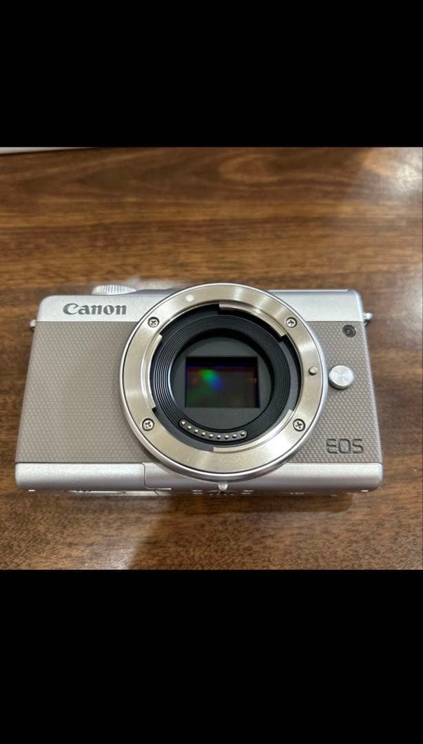 Canon EOS M100 EF-M15-45 IS STM美品ミラーレス一眼