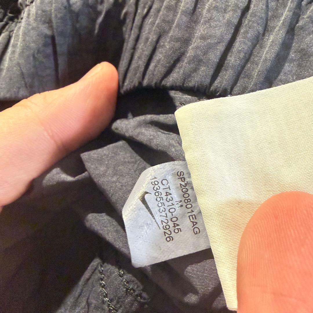 ド*ん様 STUSSY NIKE WIND RUNNER JACKET Off