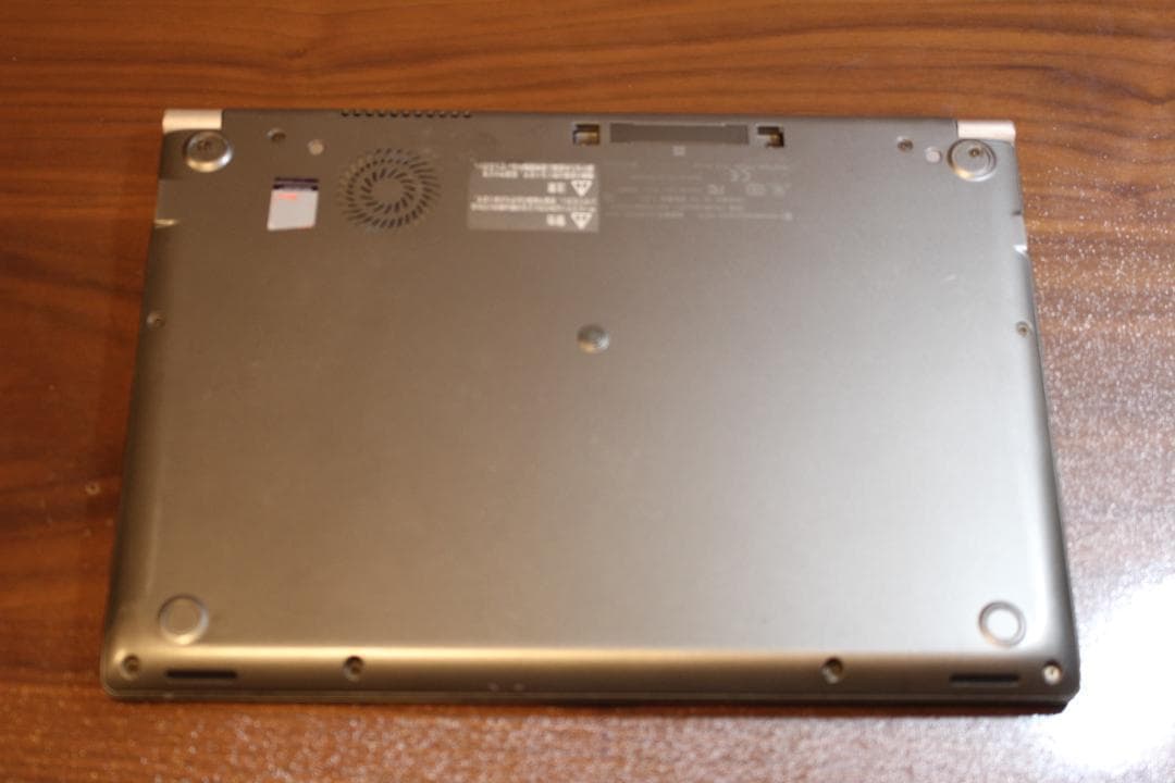 Toshiba i5-8250U SSD256GBメモリ8GB　FHD