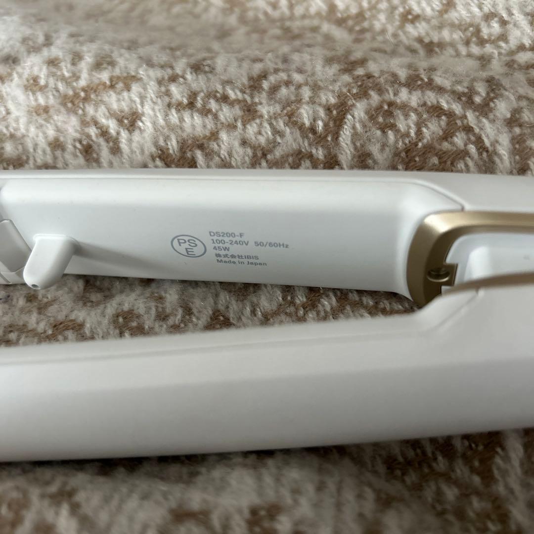 絹女　KINUJO ストレートヘアアイロン ホワイト