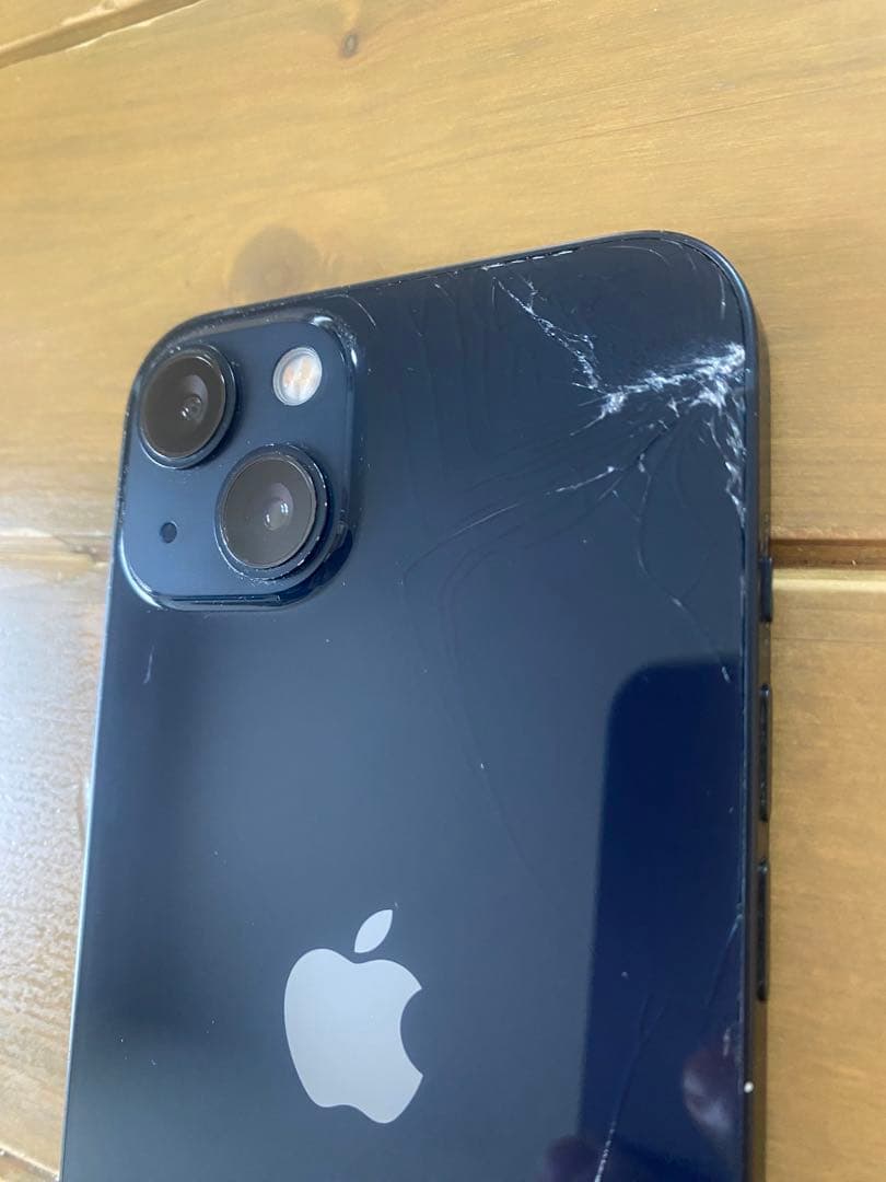 Apple iPhone 13 ブラック アクティベーションロック解除済み