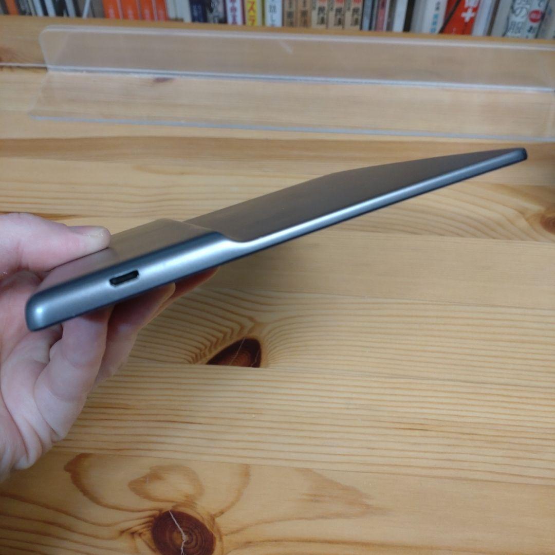 Kindle Oasis 色調調節ライト搭載 wifi 32GB 広告あり