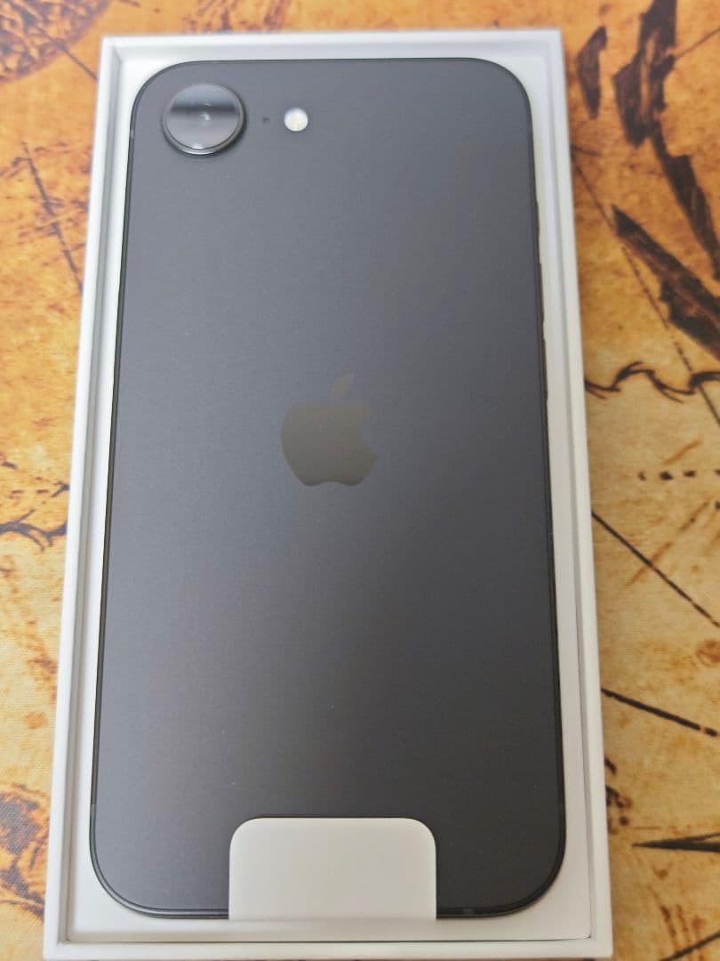 iPhone 16e 128GB ブラック SIMフリー