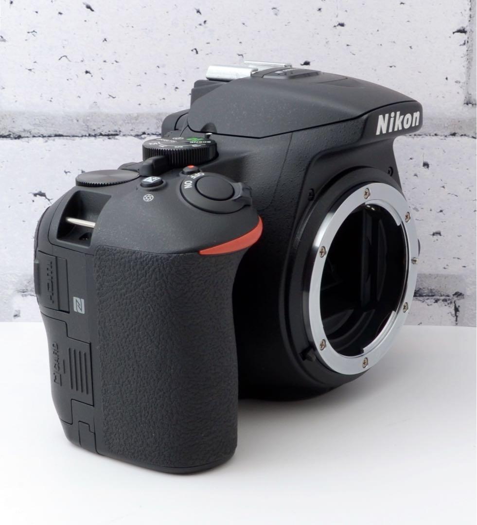 専用●S数約350回！Nikon D5600●美品●Wi-Fi内蔵●カメラバック