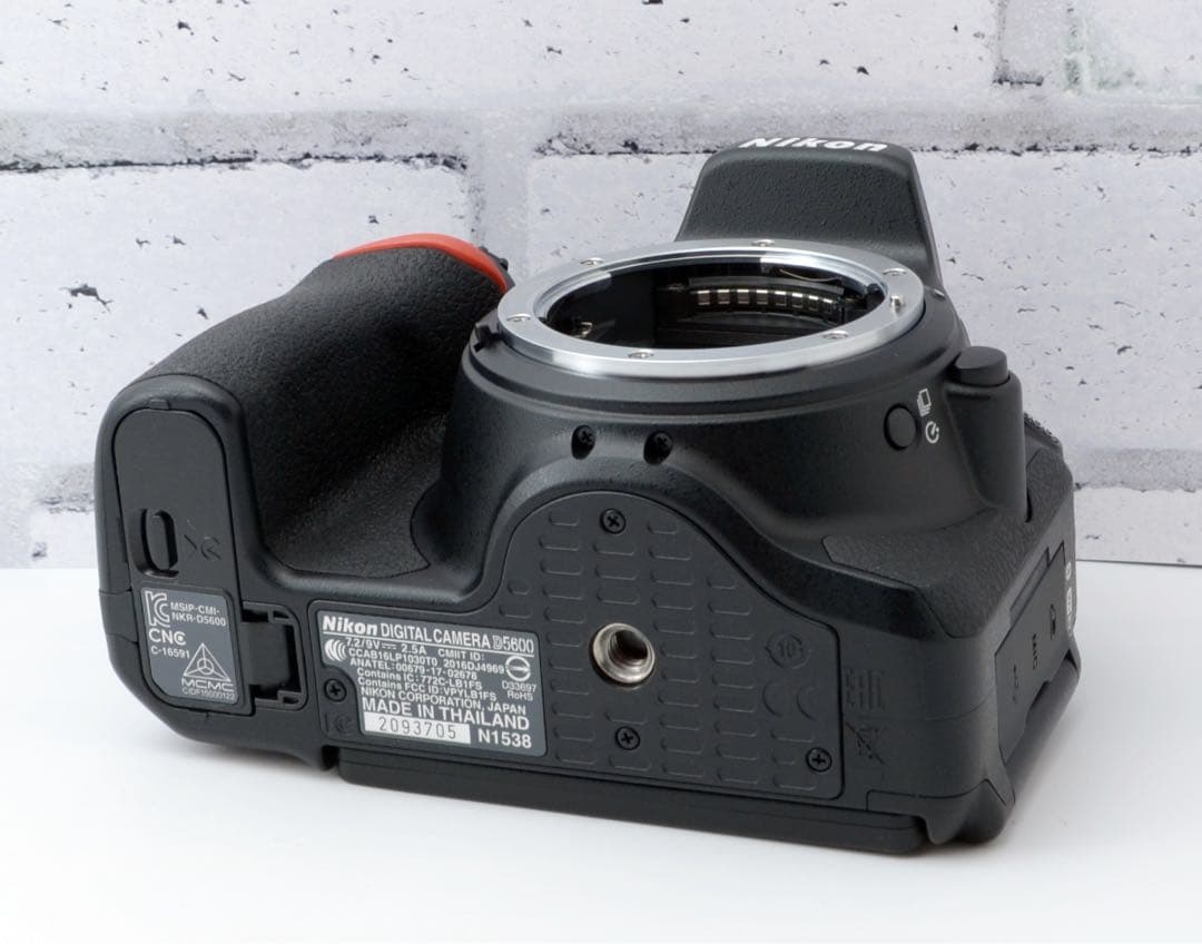 専用●S数約350回！Nikon D5600●美品●Wi-Fi内蔵●カメラバック