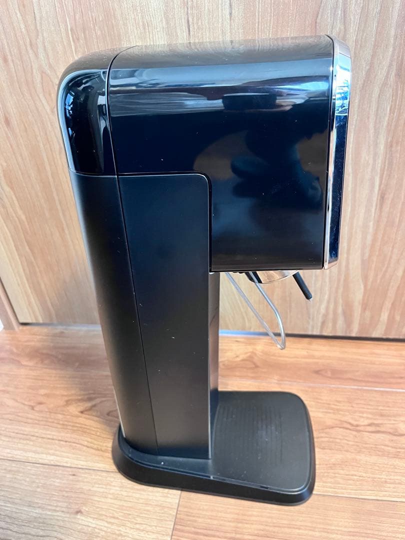 sodastream Art ブラック 炭酸水メーカー　ボトル２本付き