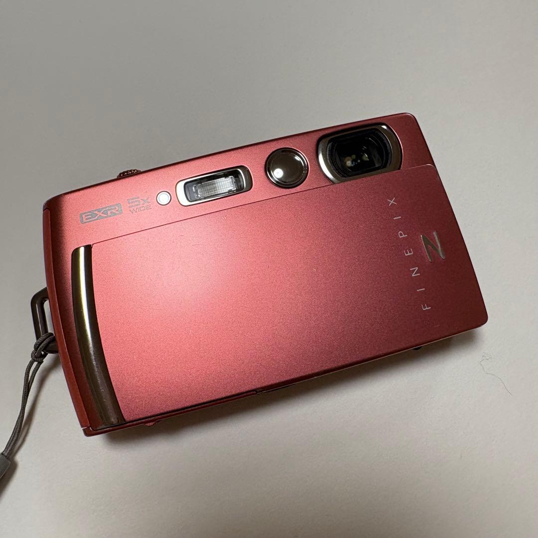 Fujifilm FinePix Z1100EXR 本体+バッテリー2個+充電器