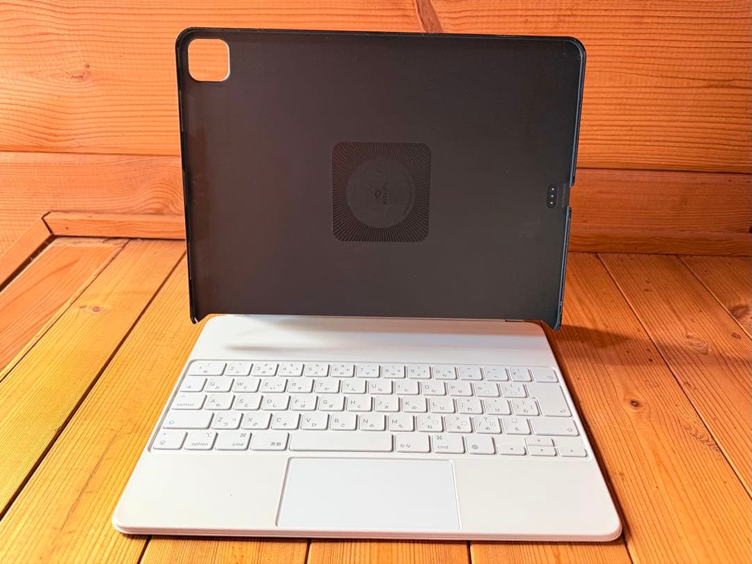 Apple純正Magic Keyboard ＋PITAKA MagSafe