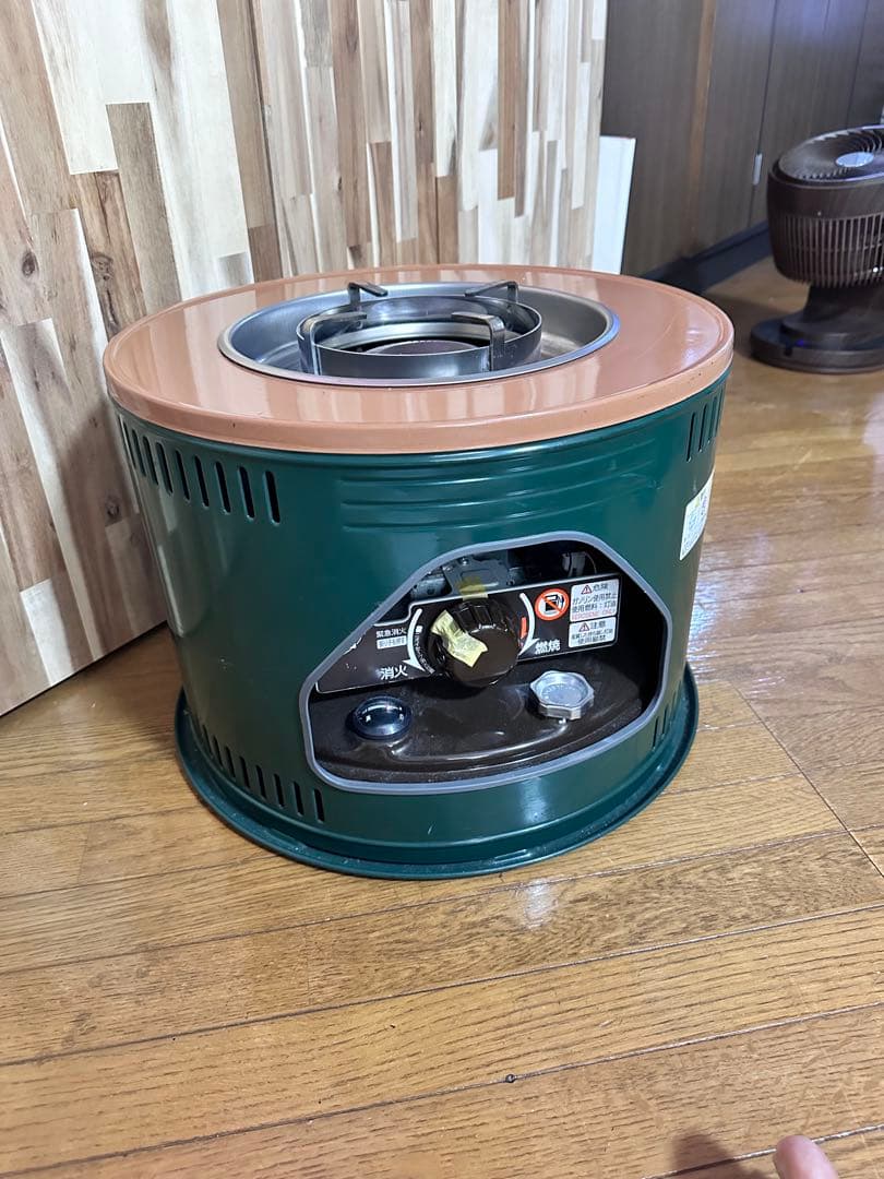 石油ストーブ炉端タイプ