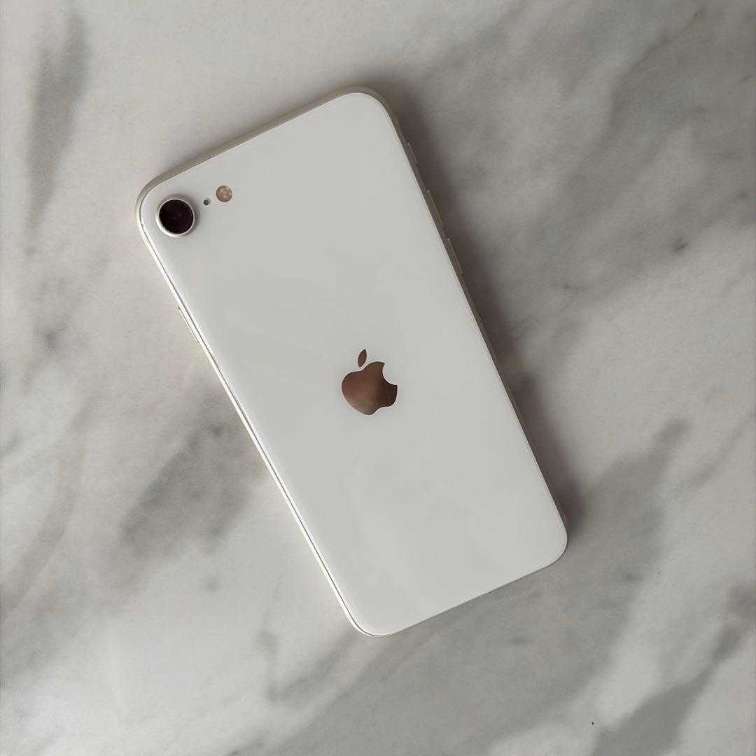 本体のみ　iPhone SE（第3世代）128GB スターライト