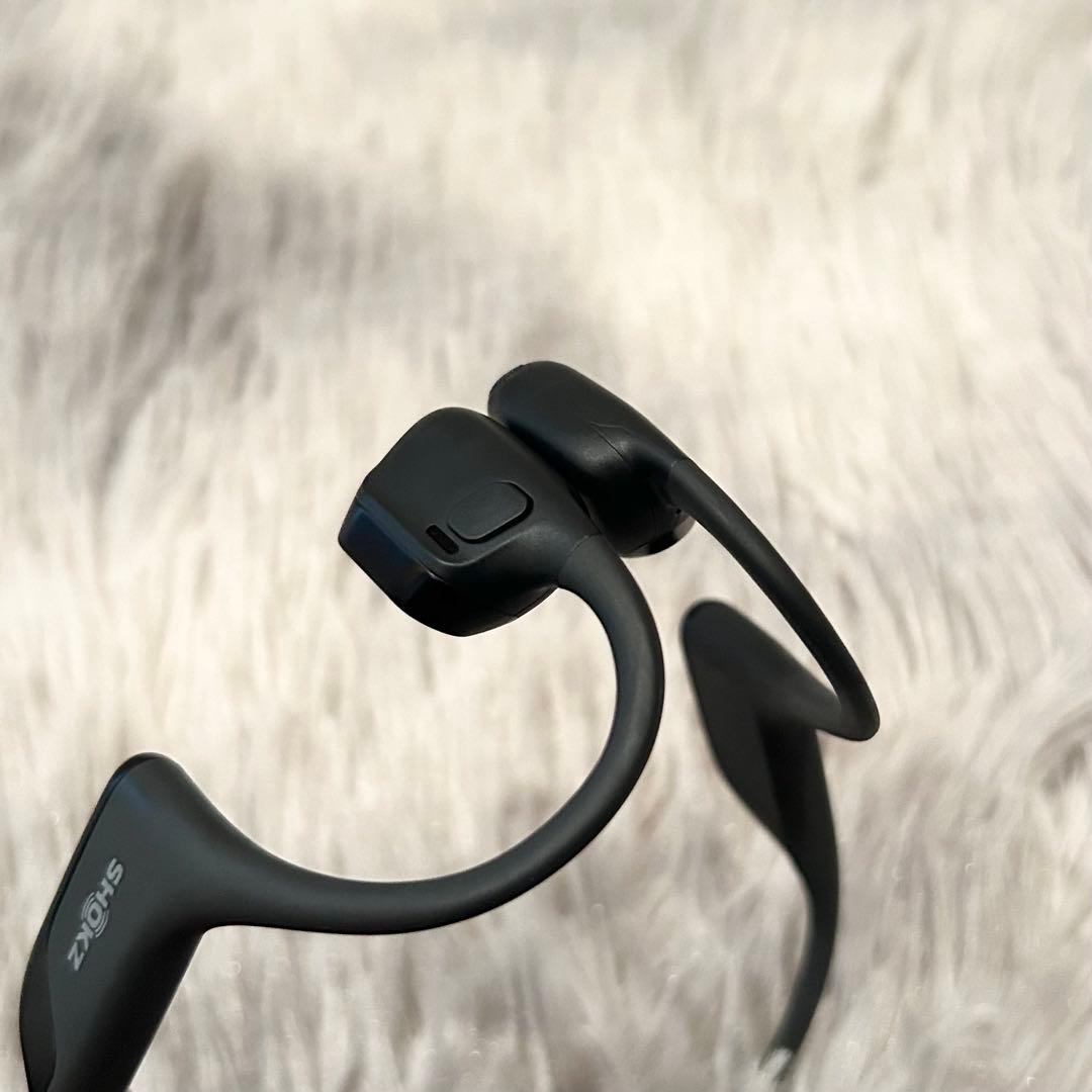 SHOKZ　OPENRUN PRO 2 骨伝導イヤホン グレー 収納ケース付き