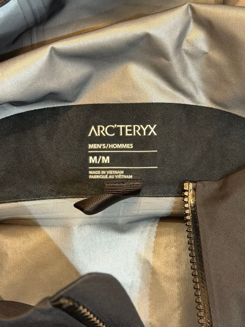 25年モデル アークテリクス BETA JACKET