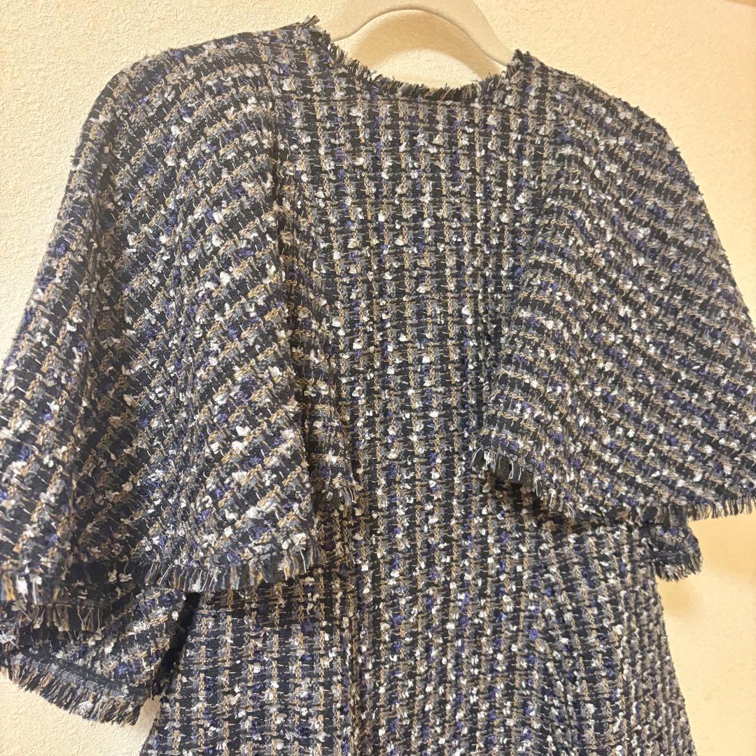 anuans ケープデザインツイードペプラムトップス