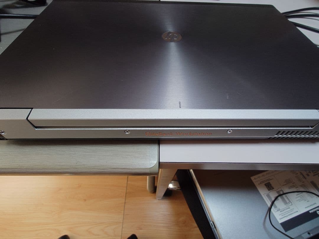 HP エリートブック　8760w win10 pro