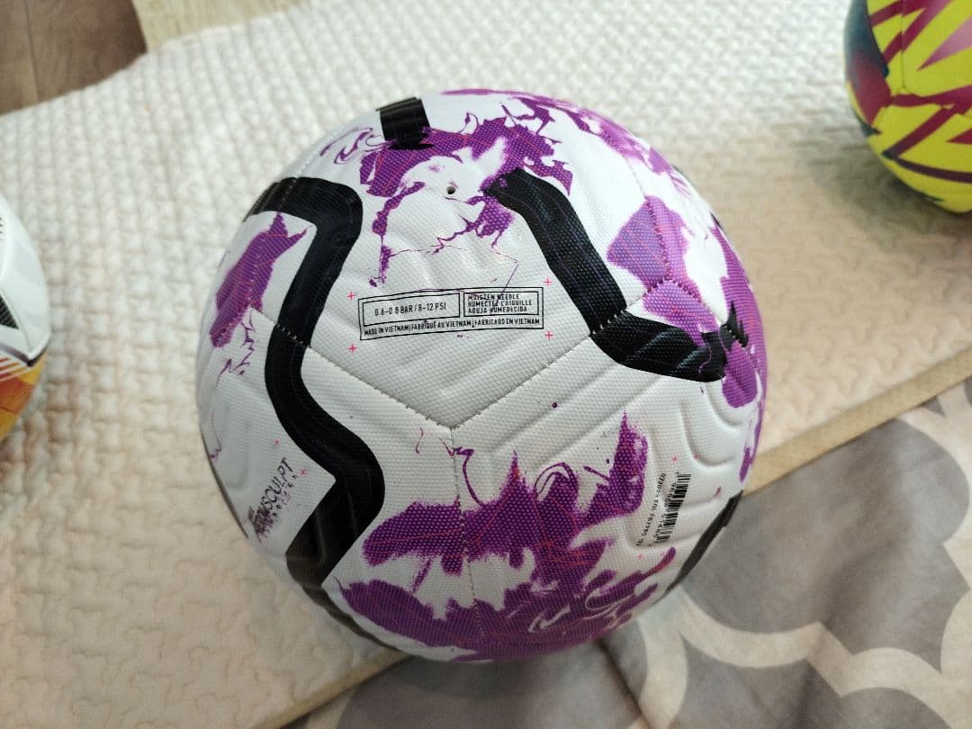 ILYAさん専用　サッカーボール 5号球　5個