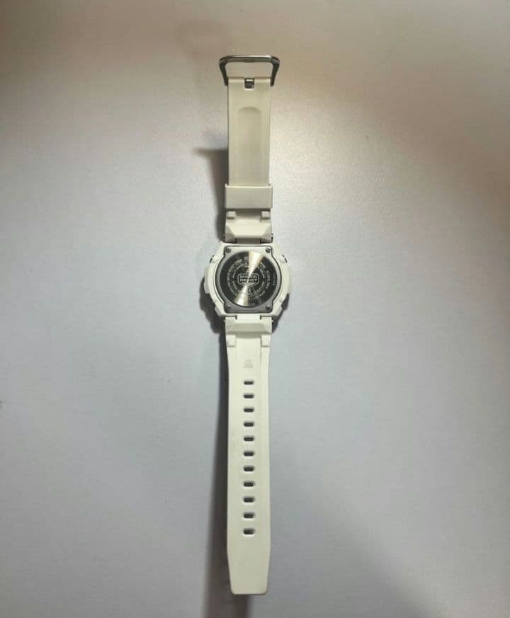 G-SHOCK GST-W300-7AJF ホワイト