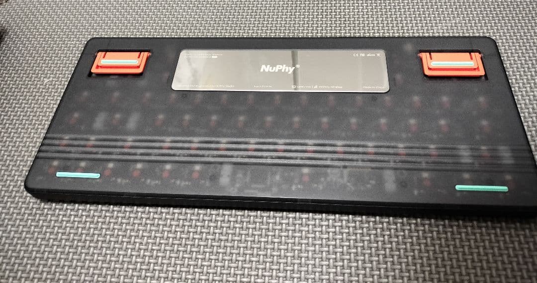 (技適あり)Nuphy Air75 V2 cowberry軸 ケース付