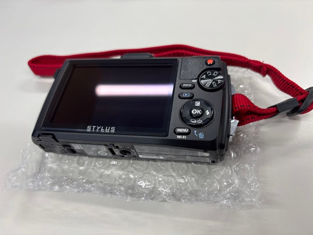 【未使用品】OLYMPUS TG-4 赤色 デジタルカメラ
