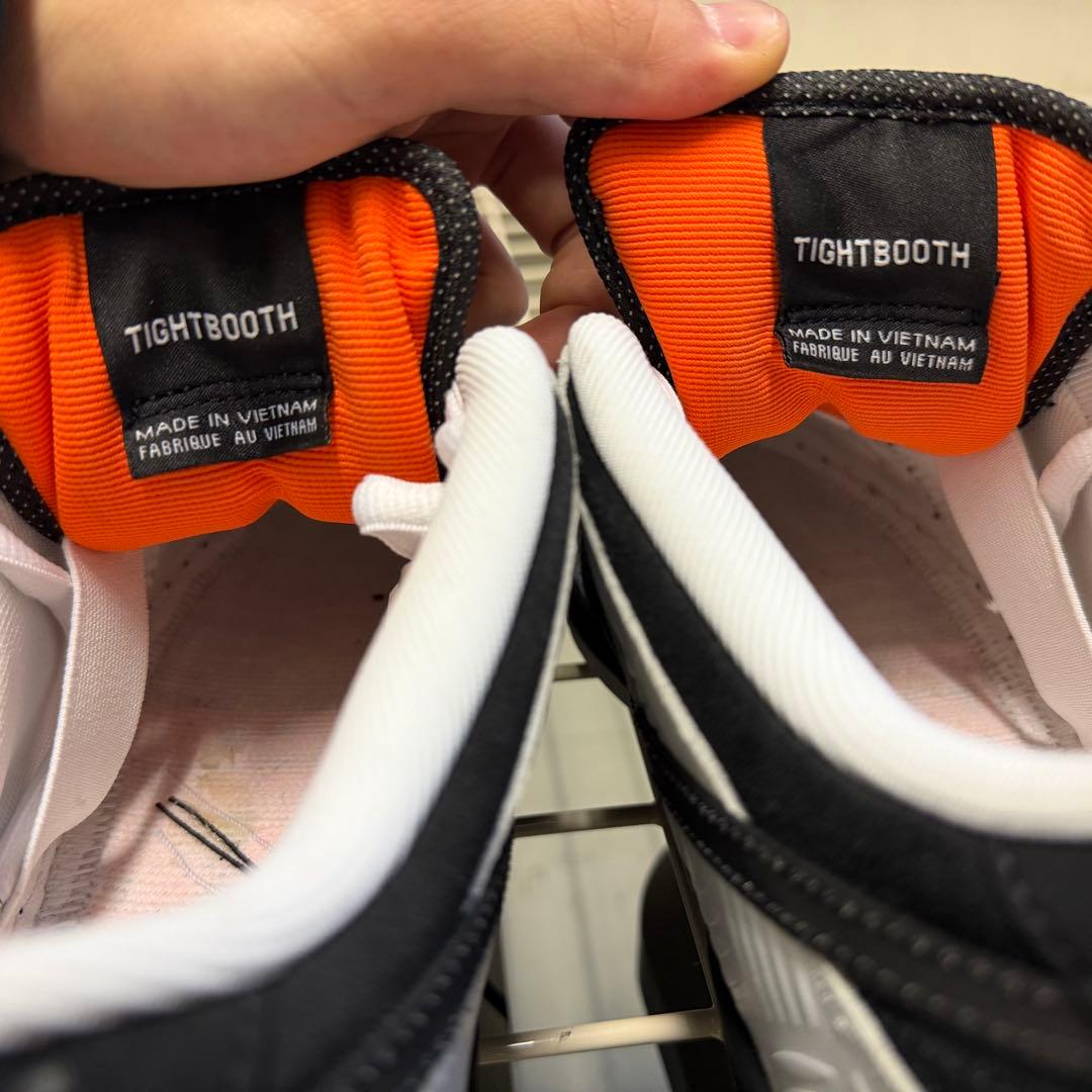 NIKE SB タイトブース　27.0cm