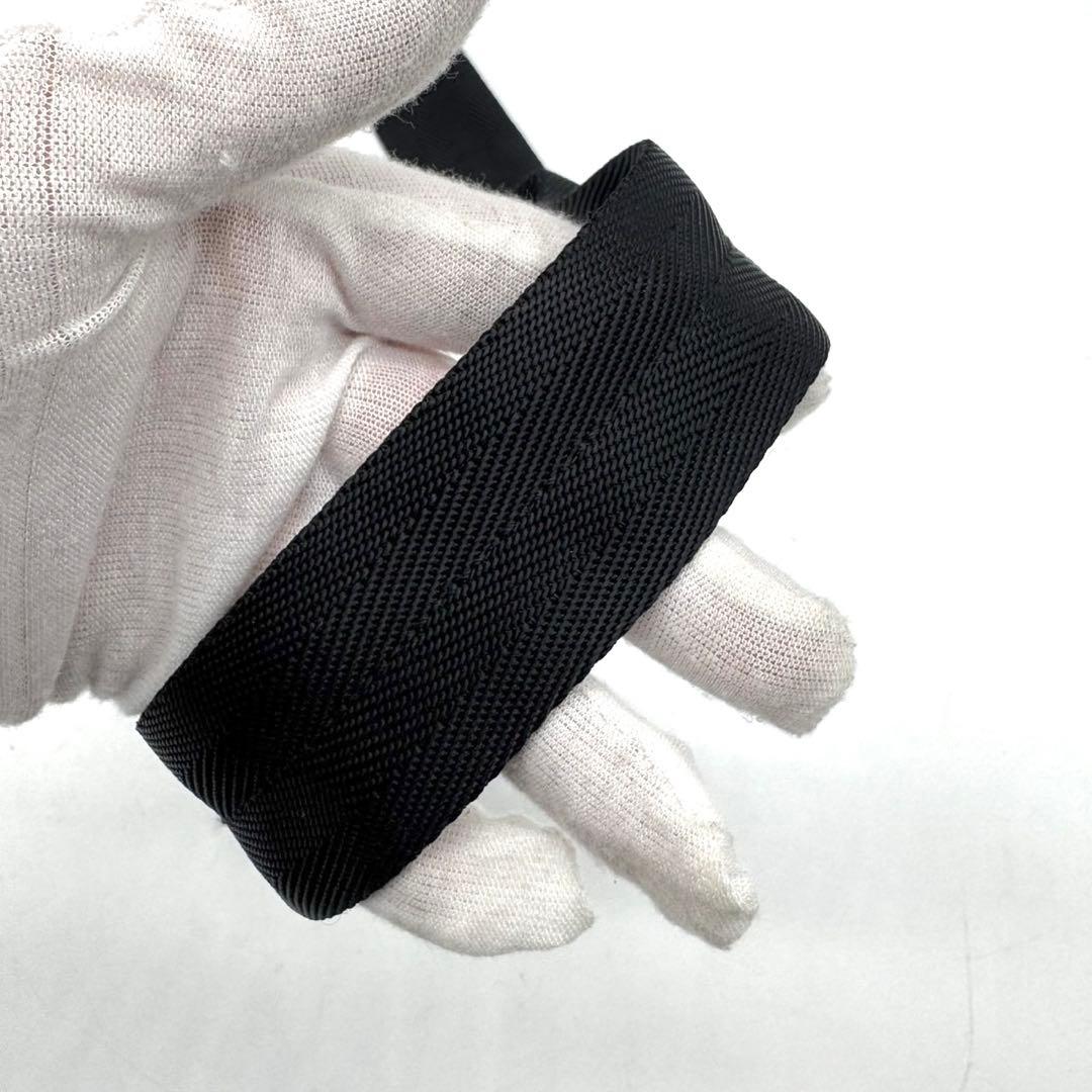 ✨極希少✨プラダ ボディバッグ 三角ロゴプレート ナイロン ブラック