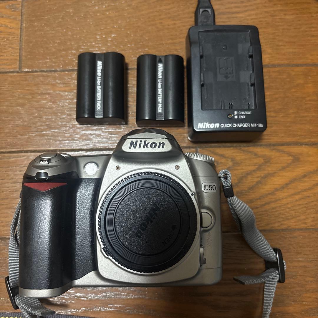 【美品】Nikon D50シルバー　動作確認済み