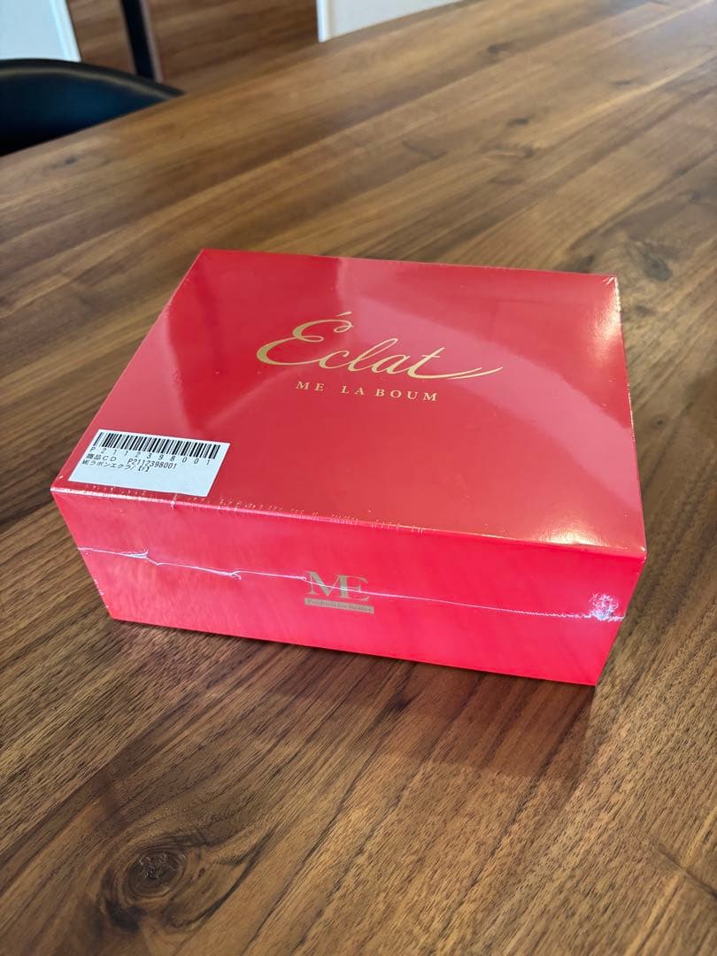 IKKOプロデュース　MEラボンエクラ　美顔器　未開封　プレゼント包装