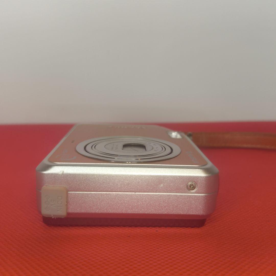 【動作確認済】FUJIFILM FinePix V10 コンデジ