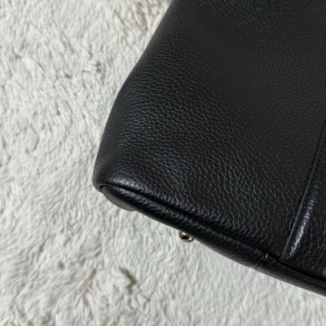 ⭐️新品未使用⭐️　バーニーズニューヨーク　メルセデスベンツコラボ　ハンドバッグ