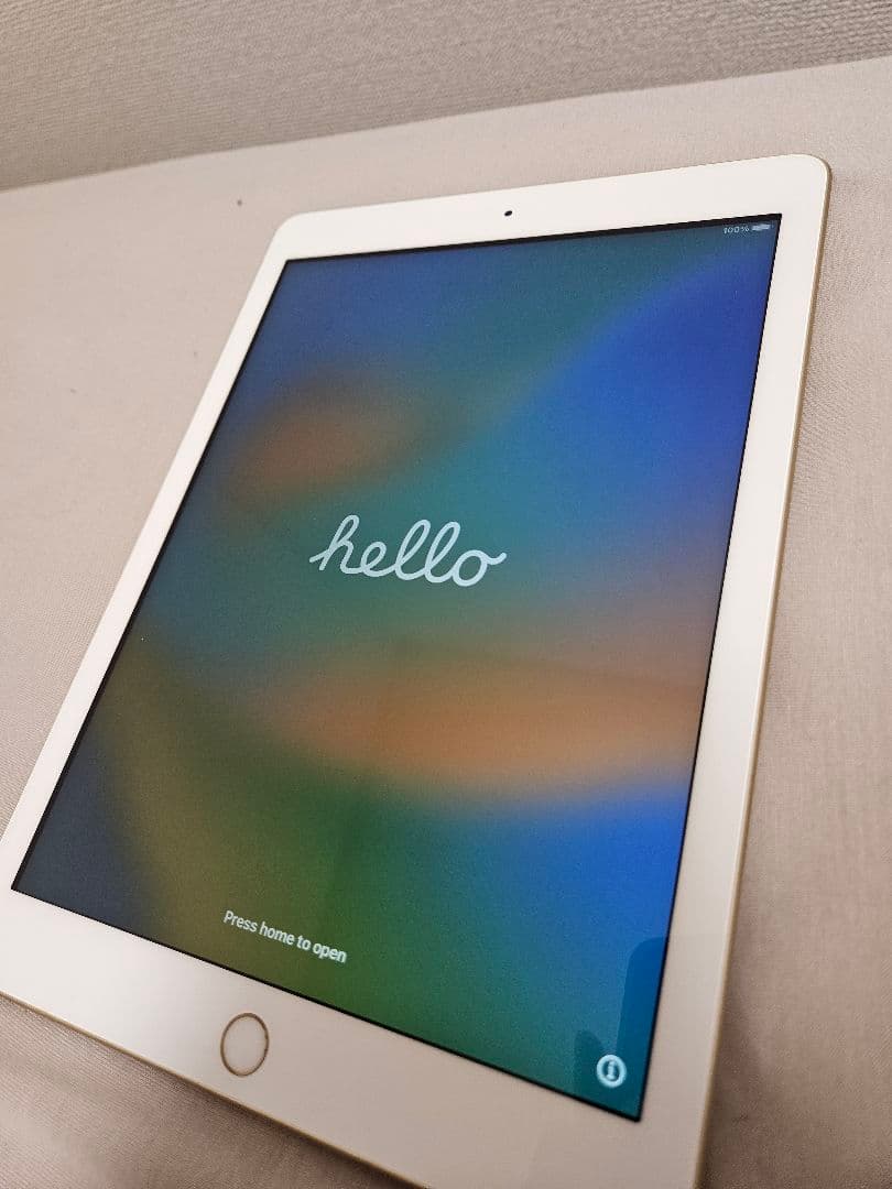 【美品】iPad (第5世代) 128GB Wi-Fi【整備済み品】