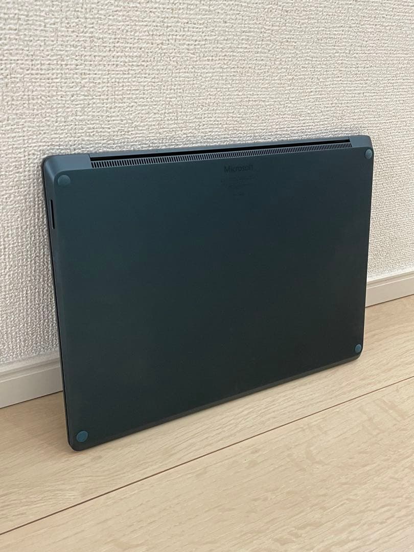 Surface Laptop 2 ジャンク品（起動時フリーズ）