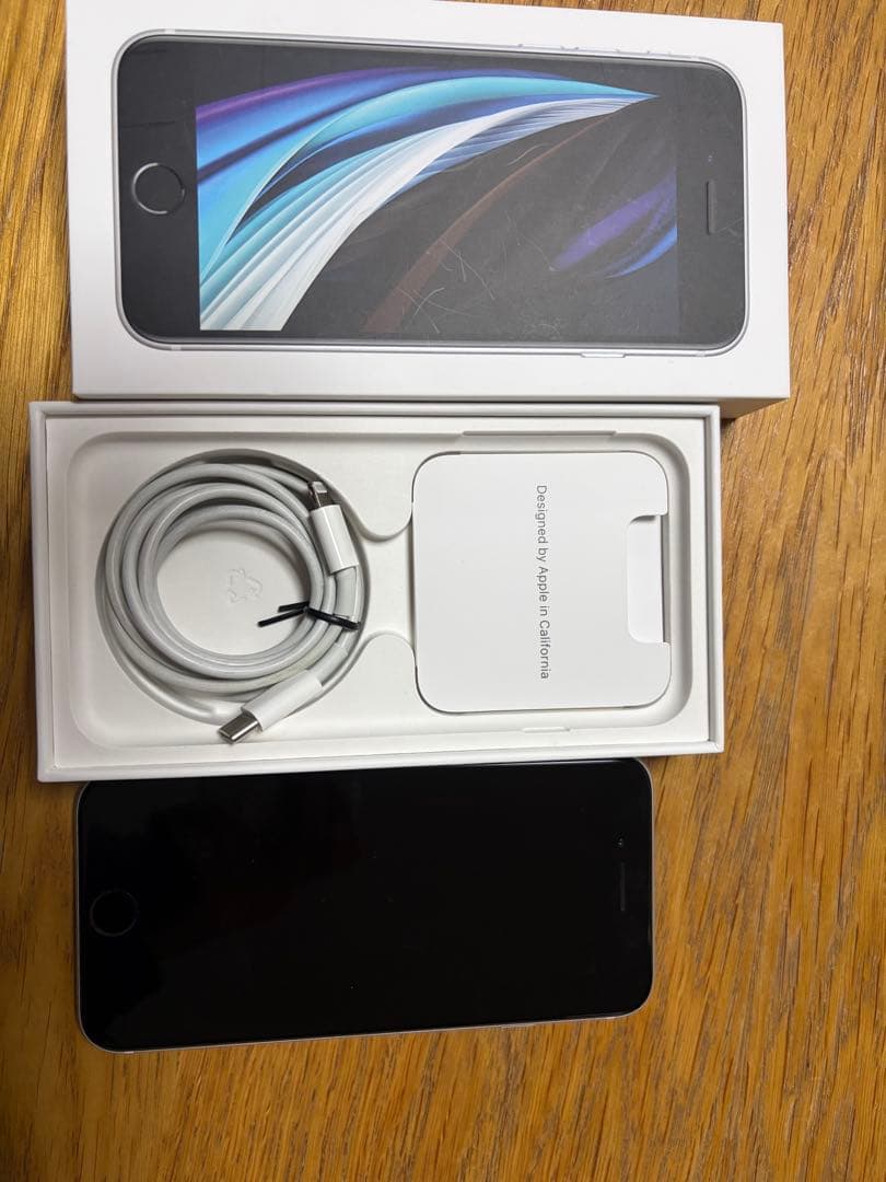 yasiyi9025　iPhone se2 128gb ホワイト